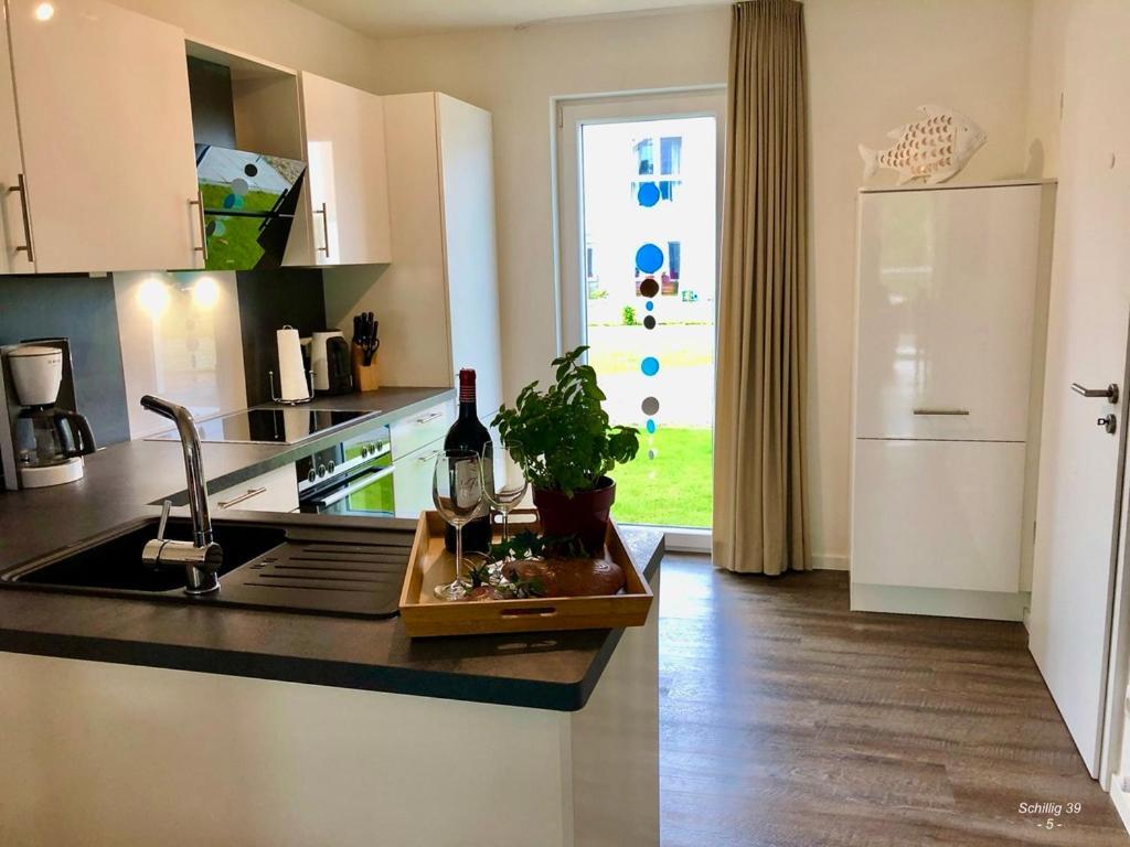 Familienhaus An Der Nordsee - Sauna - Kamin - Südterrasse Direkt über Dem Wasser Apartment *