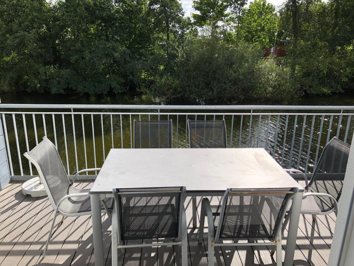Familienhaus An Der Nordsee - Sauna - Kamin - Südterrasse Direkt über Dem Wasser Apartment *